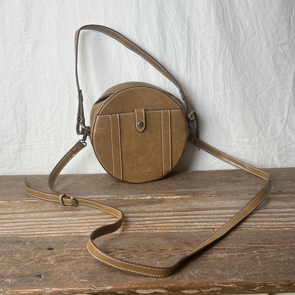 Simply Noelle Tan Crossbody Bag
